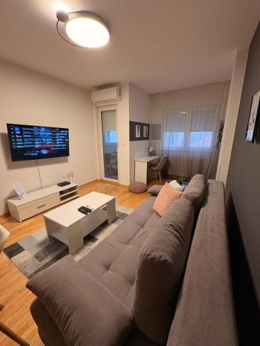 NAR Royalton Apartment #27 Free Parking