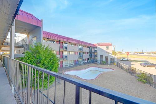 Bejárat, Travelers inn by OYO Wichita Falls in Wichita Falls