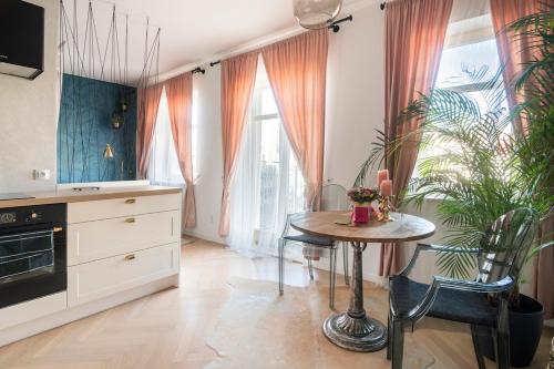 Romantic designer apartment Prague, Прага