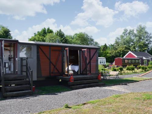 Viesnīcas āriene, The Guards Van in Wetheringsett