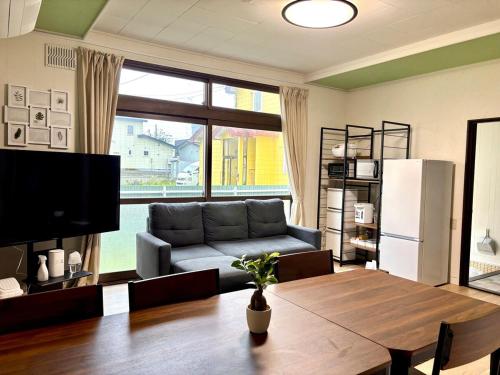 釧路貸切戸建て空港近く静観な住宅街駐車場あり最大17名