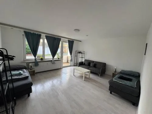 Ferienwohnung Monteurwohnung Business Appartement Langenfeld in Gladbach, Deutschland