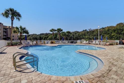 Stunning 3BR Condo with Wraparound Porch - Ocean Park - image 5