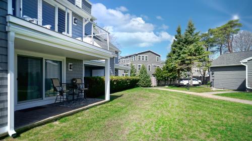 Beauty on the Beach by Bayley Vacation Rentals in 薩高
