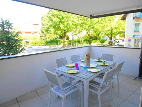 Appartement contemporain à Annecy terrasse et animaux admis - image 5