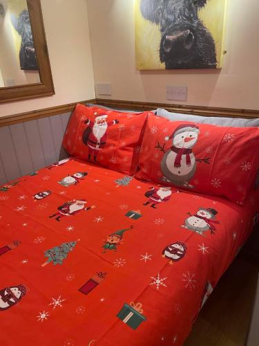 Waterloo Farm Shepherds Hut Glamping with Sun Lounge