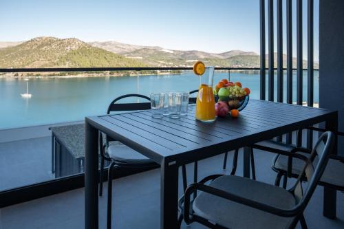 Sunset Marina with amazing seawiev - Location saisonnière - Marina