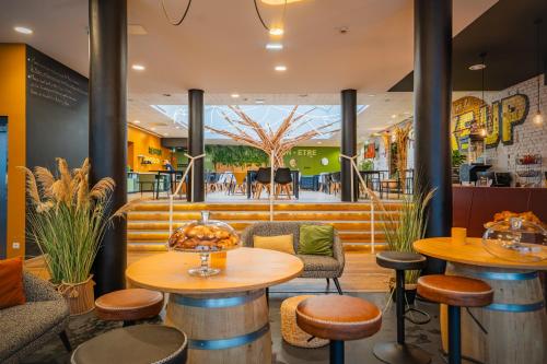 Vista exterior, ibis Styles Calais Centre in Calais City Center