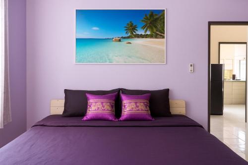 บ้านพักแบบสามห้องนอน (Three-Bedroom House)