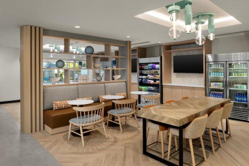 레스토랑, TownePlace Suites by Marriott Miramar Beach Destin in 데스틴 (FL)