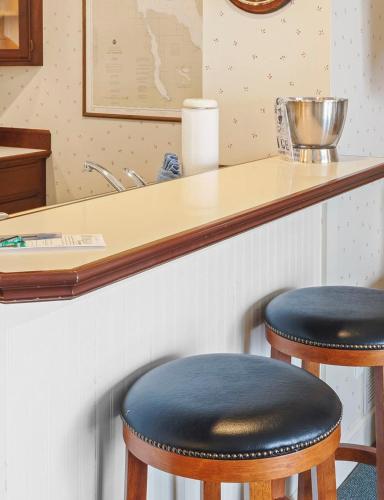 109 Water Street Inn - image 35