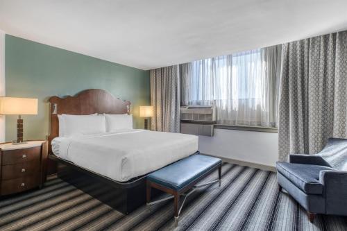 Best Western River North near 311 South Wacker Drive Chicago