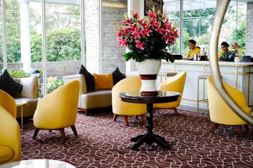 Astanaraya Suites Hotel in Karang Tengah