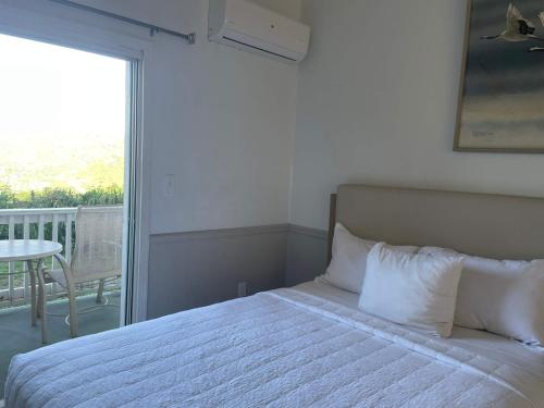Queen Deluxe Double at Boundless Bliss Hotel – khách sạn tại St Thomas