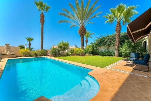 Luxurious Ocean View Villa Ain Diab – khách sạn tại Sindibad