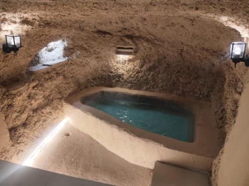 Casas de Micaela-Ático con Terraza o Cueva con Piscina 3