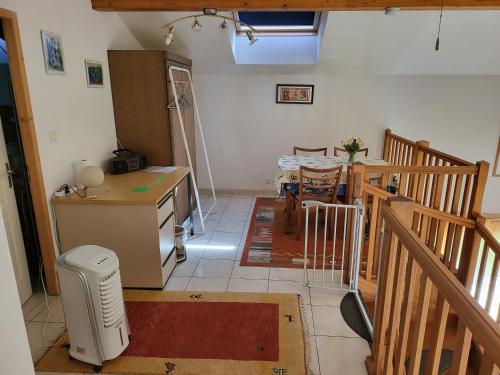 Monis ruhiges Ferienhaus in Montpont-en-Bresse