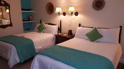 The Caribbean Court Boutique Hotel