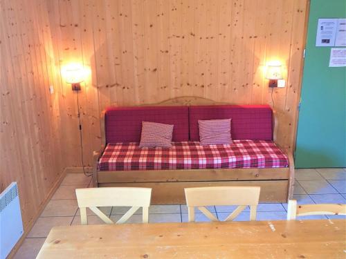 Chalet 3 pièces à La Joue du Loup avec parking, 7 personnes - FR-1-863-4