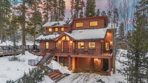 Quicksilver Lodge – khách sạn tại Núi Baldy