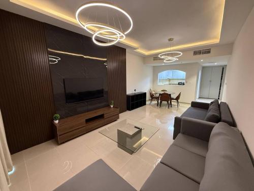 Aesthetic Feel with Lake View - image 10