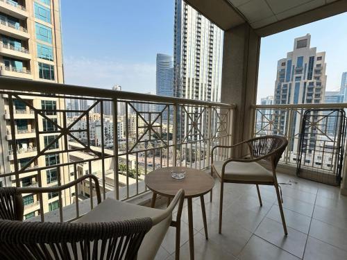 Luxurious 1Bedroom Apt in 29 Boulevard - Downtown - image 5