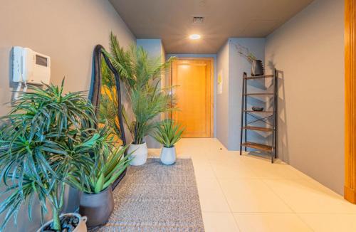 Stylish Two-BHK Apartment - Iris Blue Marsa Dubai - image 13