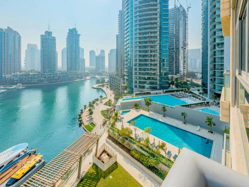 Stylish Two-BHK Apartment - Iris Blue Marsa Dubai - image 6
