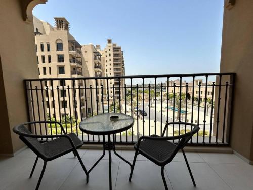 Comfortable one bed - Gym and Parking - image 12