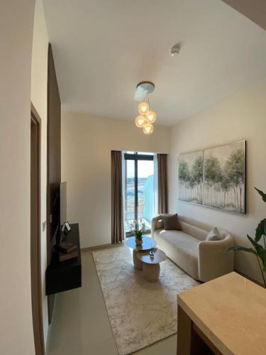 Cozy 1 Bedroom Apartment near Downtown - image 5