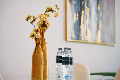 Fully Furnished 2-Bedroom Apt in Gemz by Danube - image 11