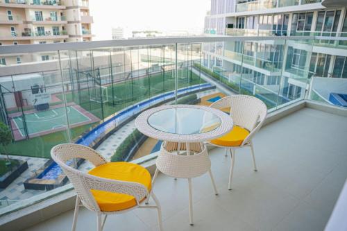 Fully Furnished 2-Bedroom Apt in Gemz by Danube - image 3