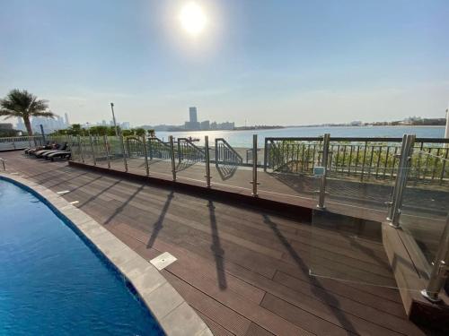 Sea-facing 1BHK Apartment in Palm Jumeirah - image 10