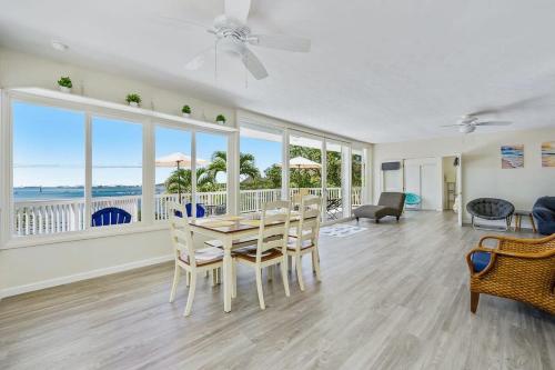 Marbella Lane - Sunshine Seascape Ocean View in Kaneohe (HI)