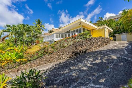Marbella Lane - Sunshine Seascape Ocean View in Kaneohe (HI)