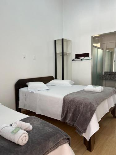 1 double bed, 1 twin bed