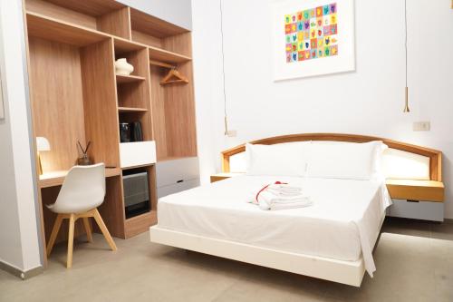 Rooms Around - image 3
