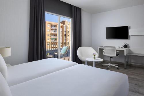 1 queen bed