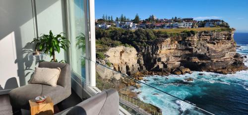 Diamond Bay Cliff Apartment & Coastal Walks in Watsons Bay