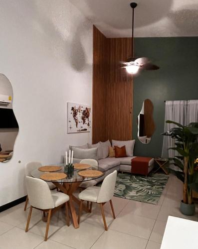 Secure Retreat Near SJO and 27, Ideal for Families in Guacima Arriba