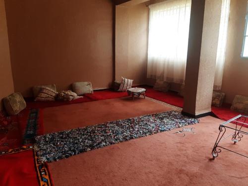 5 bedrooms, 19 beds