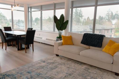 Two-Bedroom Deluxe Apartment