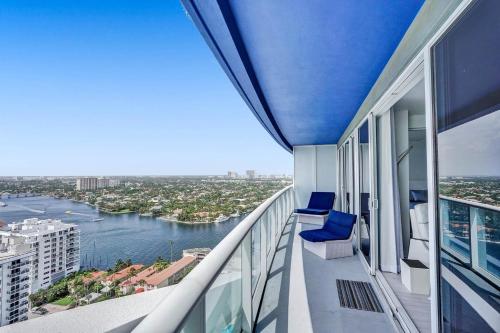 Premier Upgraded FLL 2BR Penthouse Best Views of the W Resort! - image 2