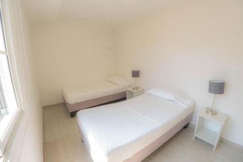 1 double bed