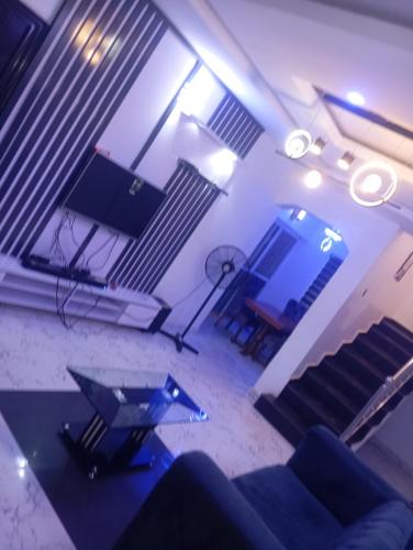 Luxury 3 Bedroom Duplex at Thinkers Corner – khách sạn tại New Haven