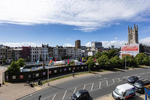 Buzzing Brighton Apartment 4 By My Getaways - image 5