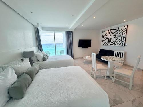 Beachfront Suite Deluxe -Best Ocean View, Resort with beach, Gym and Spa, Cancún (zdjęcie 6)