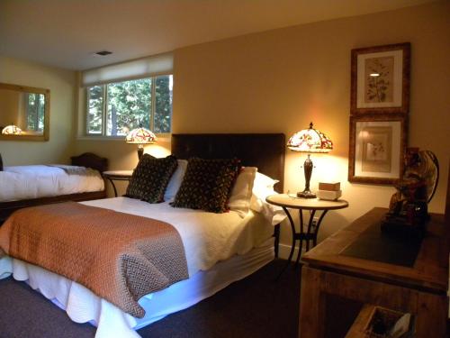 Queen Room - Pet Friendly