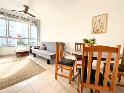 Apartamento no centro ao lado da praia com servico de praia e perto do shopping in Pitangueiras