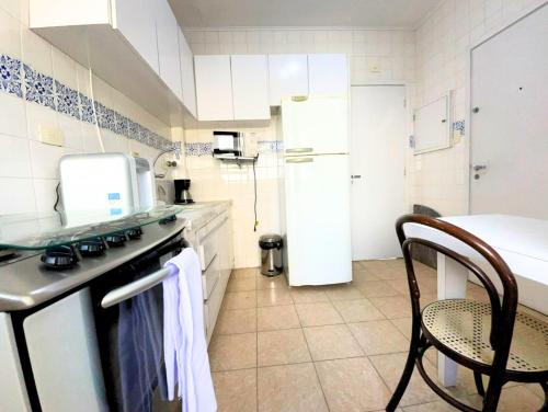 Facilities, Apartamento no centro ao lado da praia com servico de praia e perto do shopping in Pitangueiras
